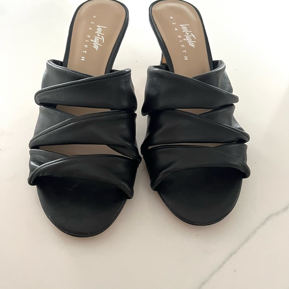 LORD & TAYLOR•424 fifth “gala” black leather slide heeled sandals 7 EUC - Picture 6 of 6